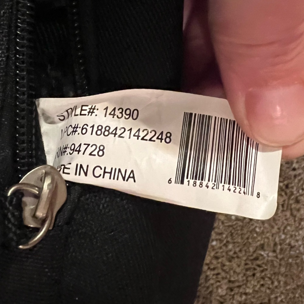 Protege, Small Basic Min Black Backpack - image 7